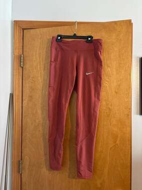 Nike Epic Fast Women's Mid-Rise Running Tight Leggings with Pockets Canyon Rust